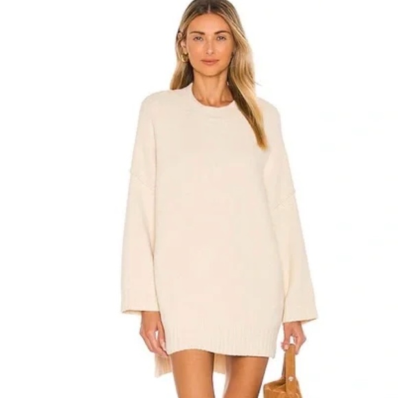 Free People Sweaters - Free People Peaches Tunic in Ivory LARGE NO OFFERS